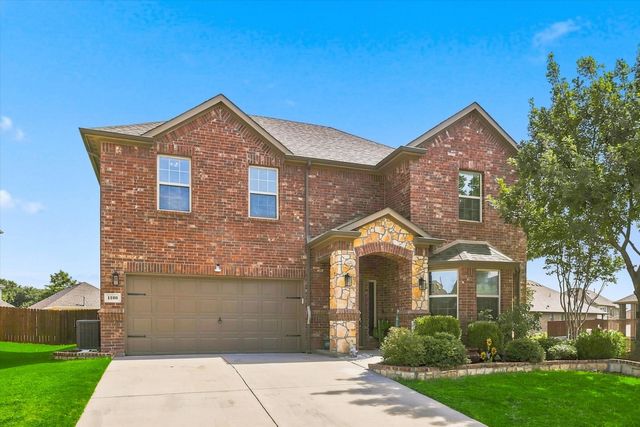 1100 Crest Breeze Drive, Fort Worth, TX 76052