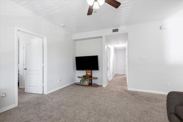 1100 Crest Breeze Drive, Fort Worth, TX 76052