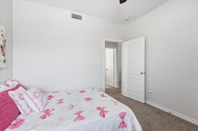 1100 Crest Breeze Drive, Fort Worth, TX 76052