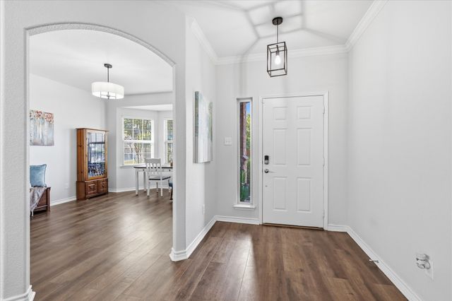 1100 Crest Breeze Drive, Fort Worth, TX 76052