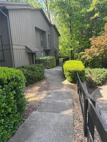 2507 Cumberland Court SE, Smyrna, GA 30080