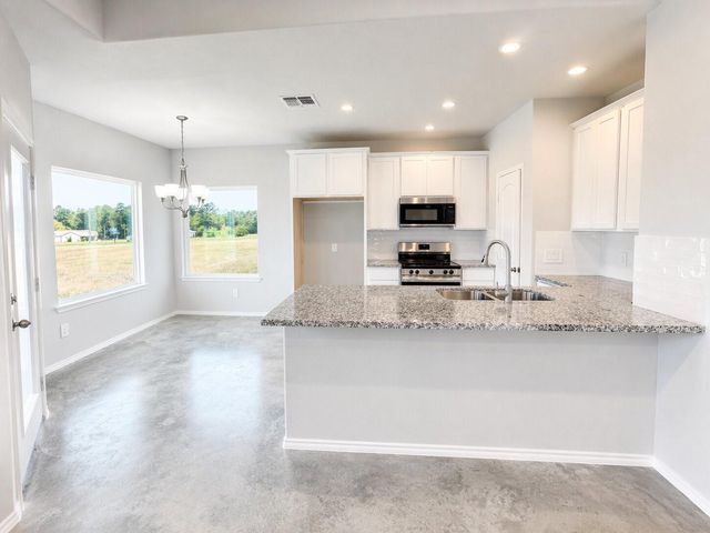 6 Greenway Drive, Trinity, TX 75862