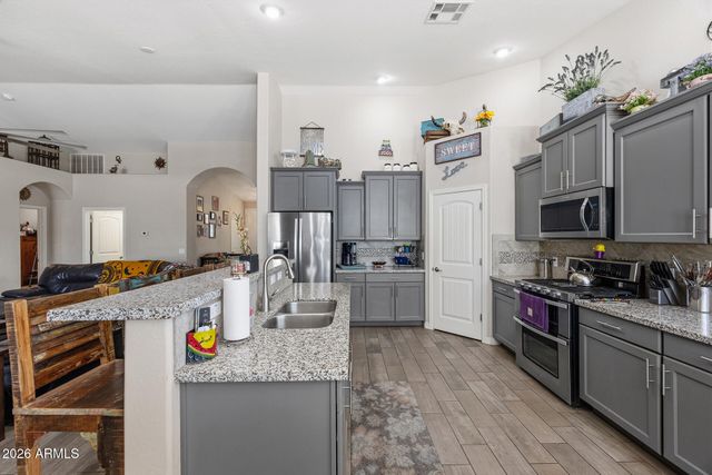 11520 E SABLE Avenue, Mesa, AZ 85212