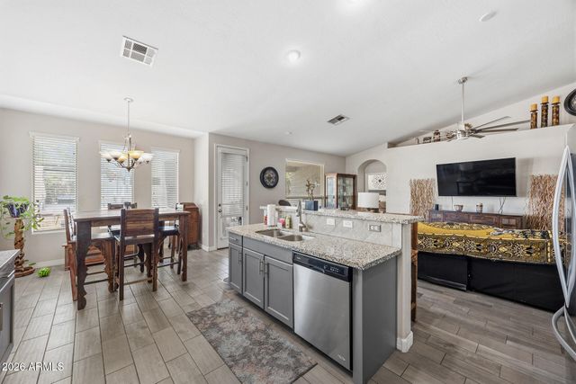 11520 E SABLE Avenue, Mesa, AZ 85212