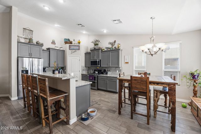 11520 E SABLE Avenue, Mesa, AZ 85212