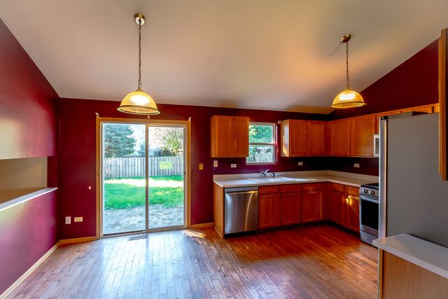 5210 Pine Trails Circle, Plainfield, IL 60586