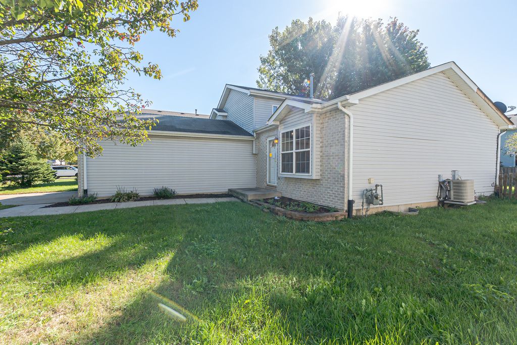 5210 Pine Trails Circle, Plainfield, IL 60586 — photo 2