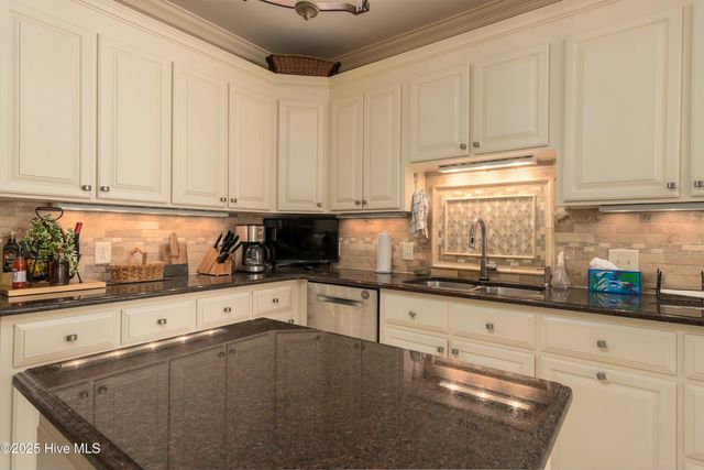 1301 Par Drive, Kinston, NC 28504