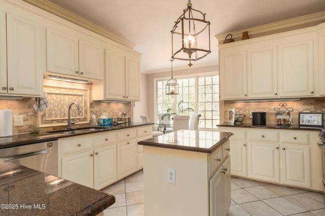 1301 Par Drive, Kinston, NC 28504