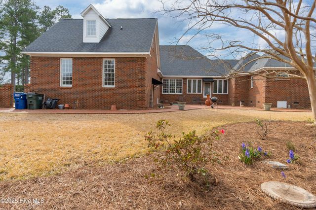 1301 Par Drive, Kinston, NC 28504