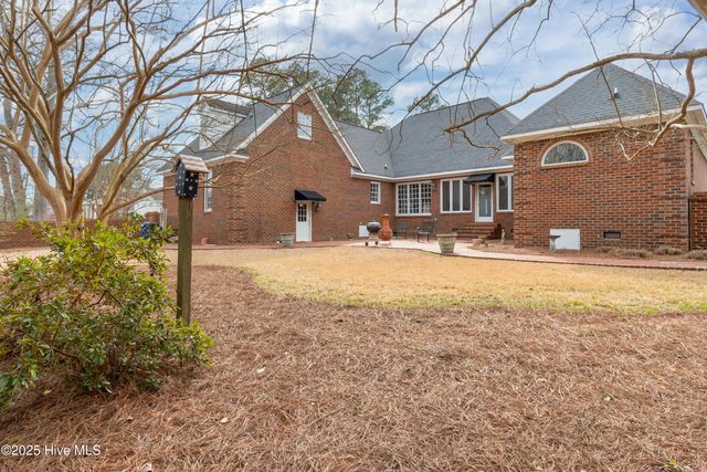 1301 Par Drive, Kinston, NC 28504