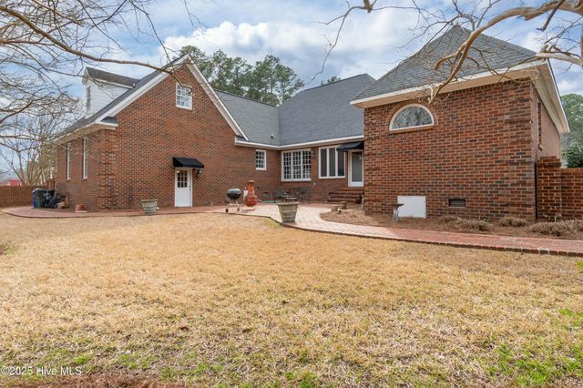 1301 Par Drive, Kinston, NC 28504