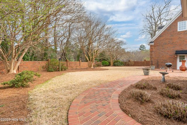 1301 Par Drive, Kinston, NC 28504