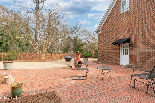 1301 Par Drive, Kinston, NC 28504