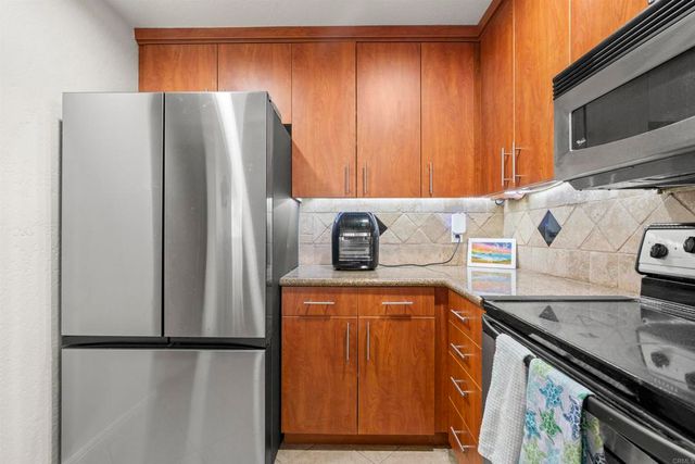 7003 Saranac Street 203, San Diego, CA 92115