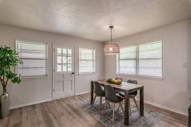 5613 Pecos Court, De Cordova, TX 76049