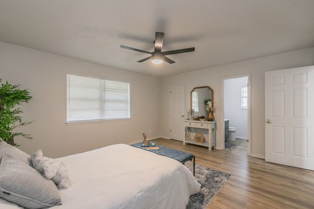 5613 Pecos Court, De Cordova, TX 76049