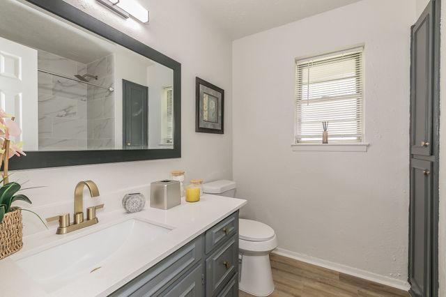 5613 Pecos Court, De Cordova, TX 76049