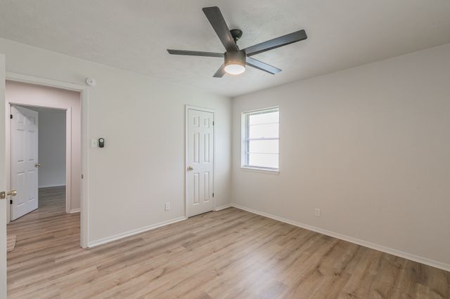 5613 Pecos Court, De Cordova, TX 76049