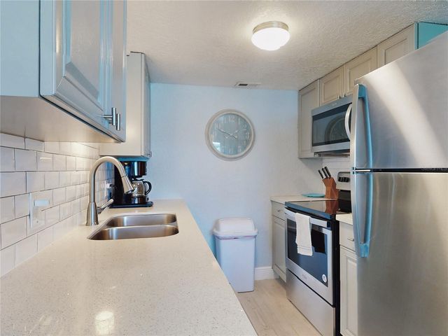 541 S PENINSULA AVENUE B06, New Smyrna Beach, FL 32169