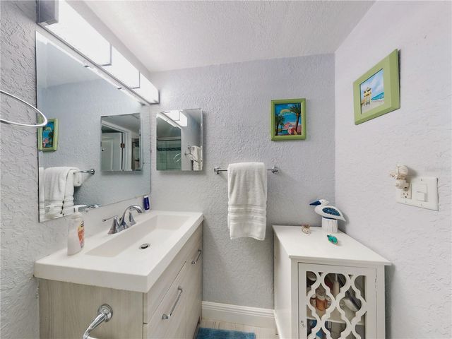 541 S PENINSULA AVENUE B06, New Smyrna Beach, FL 32169