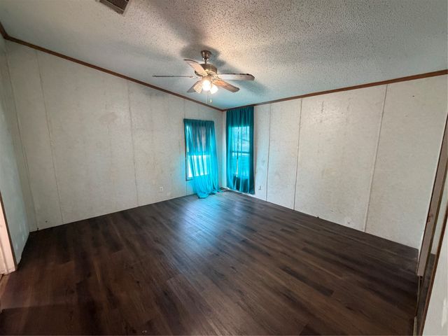 240 Paint Court, Stephenville, TX 76401