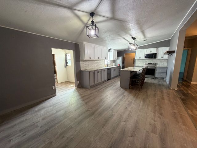 240 Paint Court, Stephenville, TX 76401