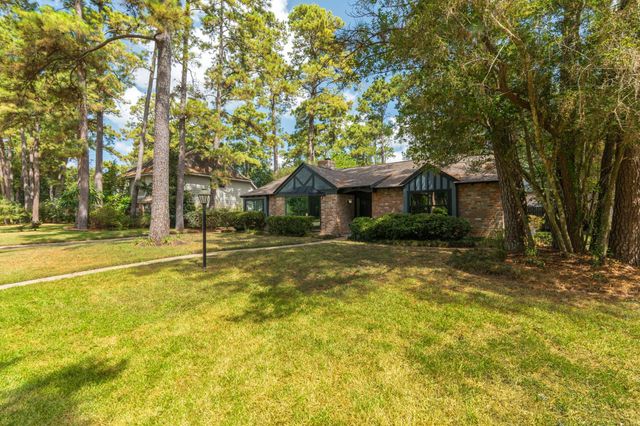1915 Seven Oaks Drive, Kingwood, TX 77339