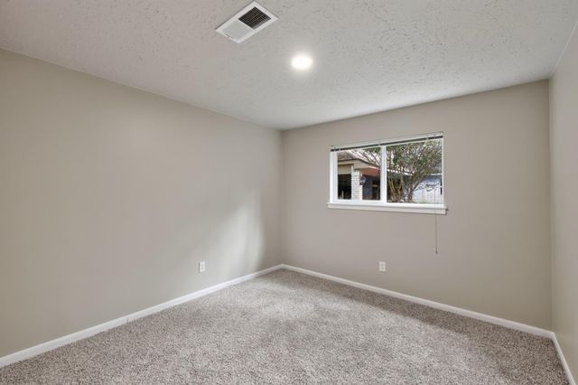 1915 Seven Oaks Drive, Kingwood, TX 77339