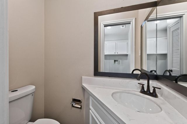 1915 Seven Oaks Drive, Kingwood, TX 77339