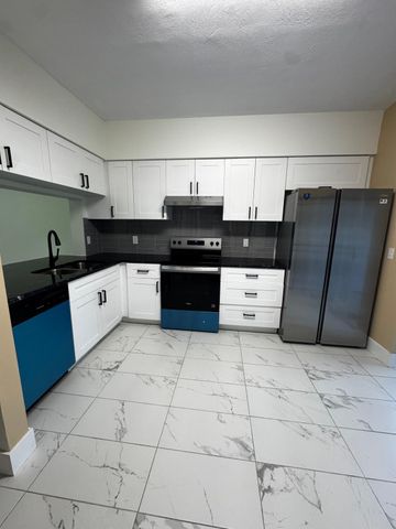 5444 JUBILEE Way 216, Margate, FL 33063