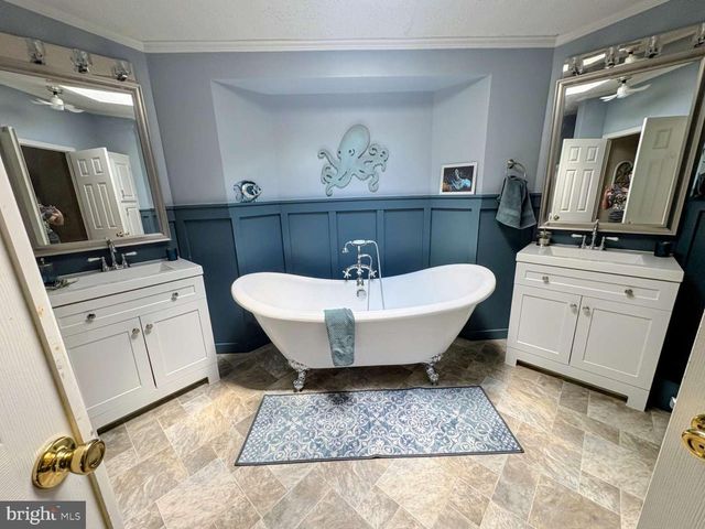 458 CRANBERRY DR, Williamstown, NJ 08094