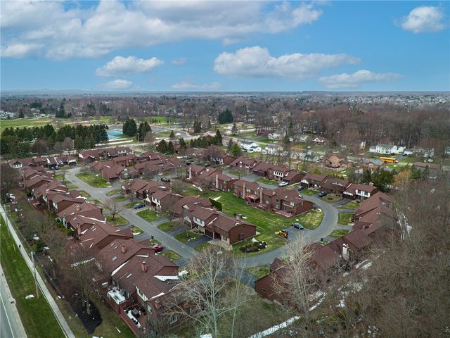 40 Cambridge Court, Perinton, NY 14450