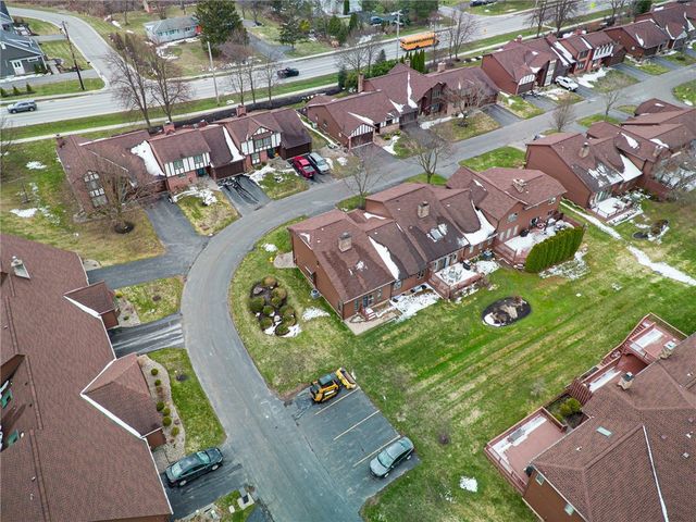 40 Cambridge Court, Perinton, NY 14450