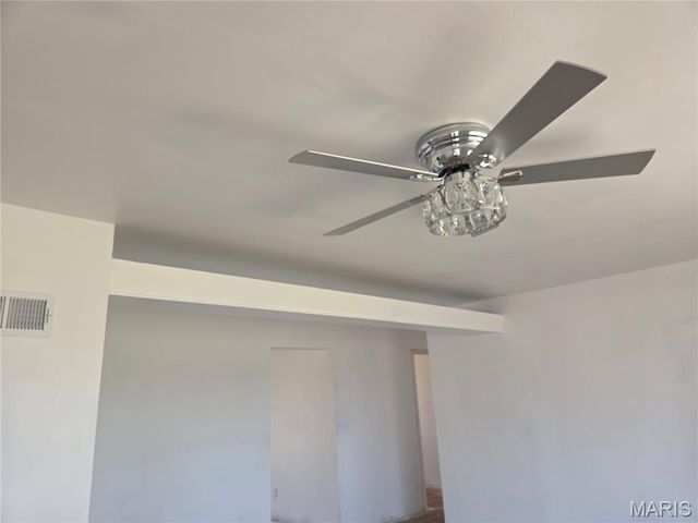 10804 Linnell Drive, St Louis, MO 63136