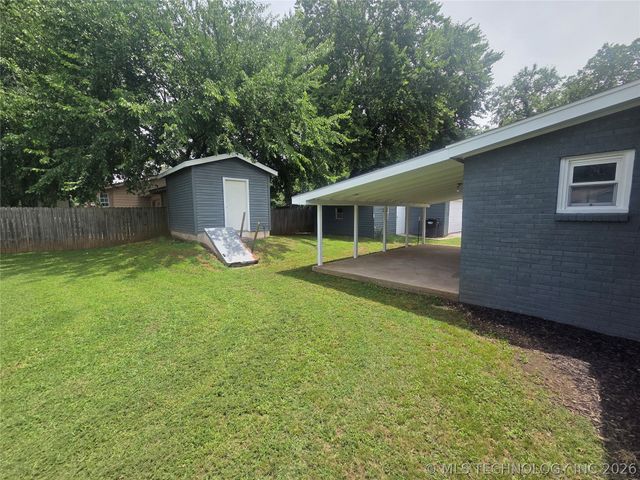 216 N Pine Street, Oologah, OK 74053