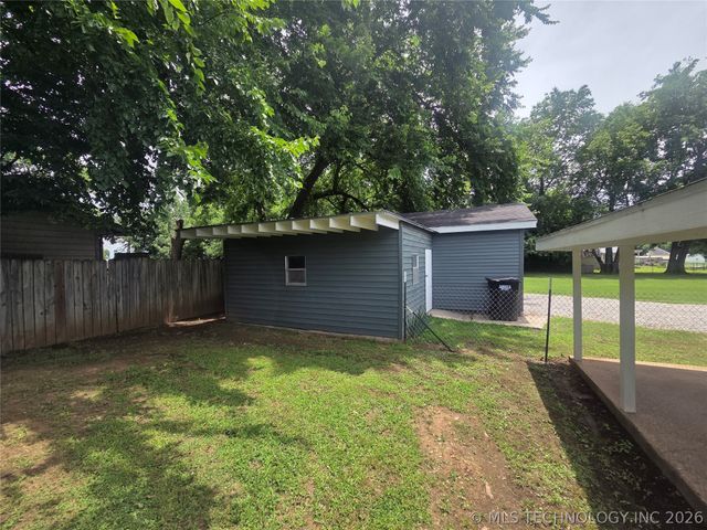 216 N Pine Street, Oologah, OK 74053