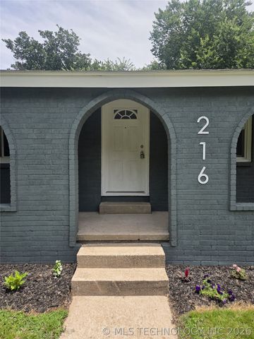 216 N Pine Street, Oologah, OK 74053