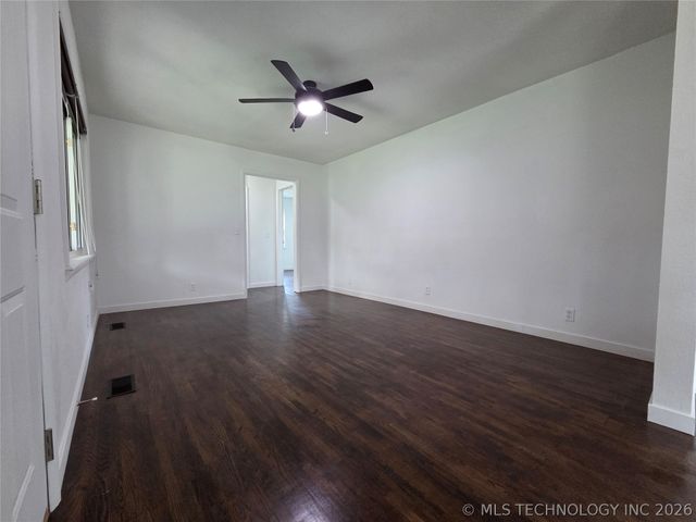 216 N Pine Street, Oologah, OK 74053
