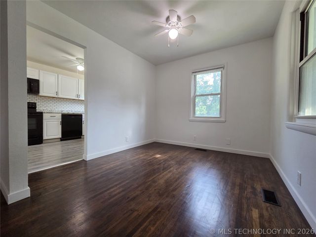 216 N Pine Street, Oologah, OK 74053