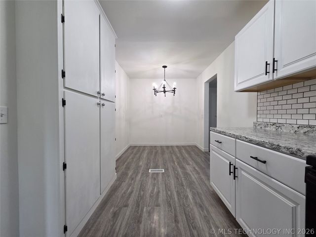 216 N Pine Street, Oologah, OK 74053