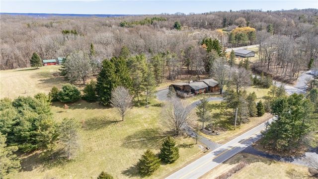 416 Thayer Road, Perinton, NY 14450