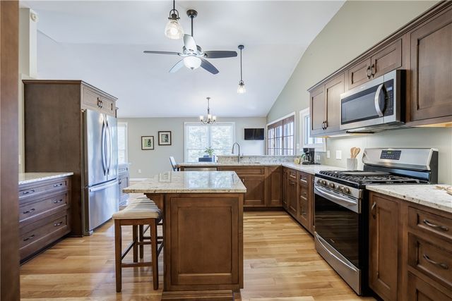 416 Thayer Road, Perinton, NY 14450