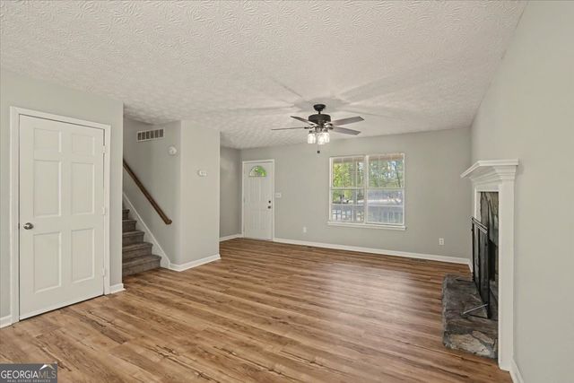 210 Burnt Hickory Drive, Dallas, GA 30132