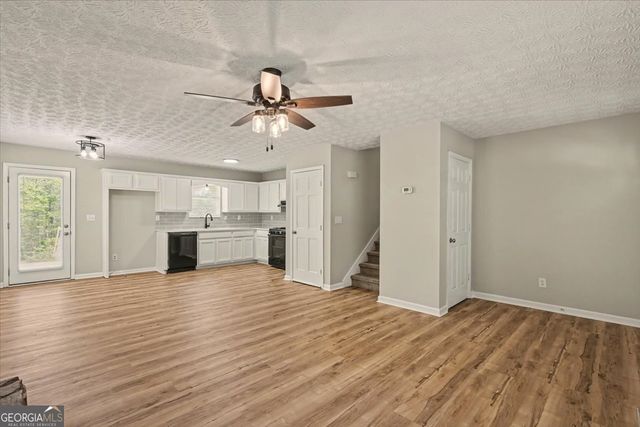 210 Burnt Hickory Drive, Dallas, GA 30132