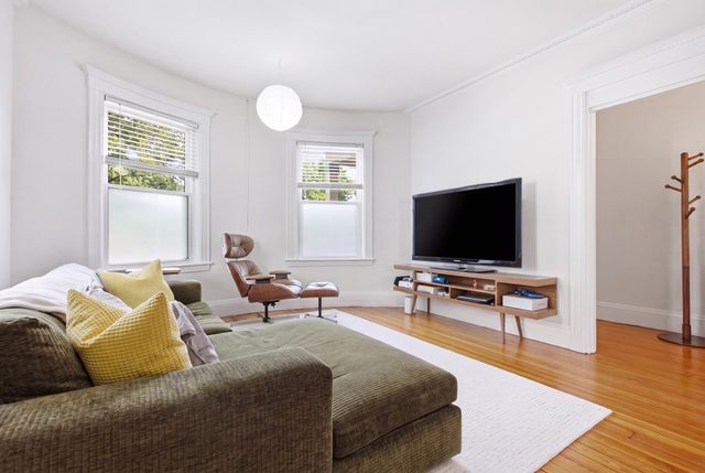 199 E Cottage St 1, Boston, MA 02125