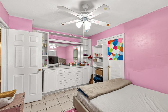 8918 Rustling Leaves Road, Houston, TX 77083