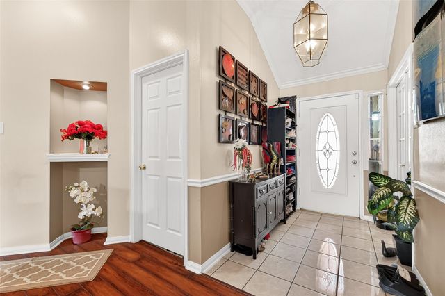 8918 Rustling Leaves Road, Houston, TX 77083