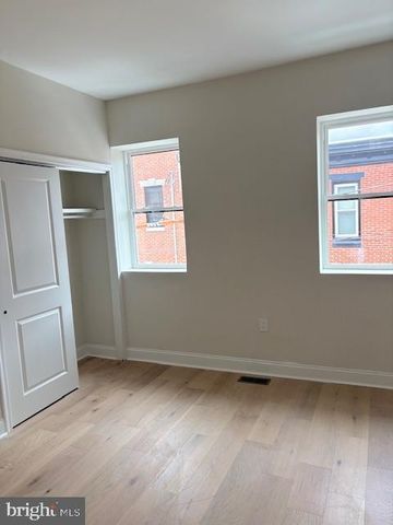 321 EMILY ST, Philadelphia, PA 19148
