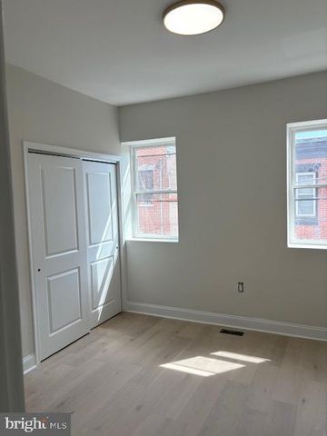 321 EMILY ST, Philadelphia, PA 19148